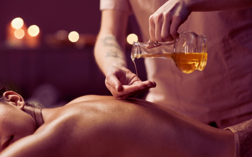 Aromatherapy Massage: Benefits, Techniques & Best Essential Oils