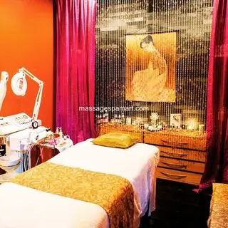 Silk & Stone Holistic Day Spa | Day Spas in Portland